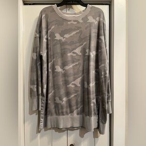 Old Navy Women's Gray Camouflage Long Sleeve Dress